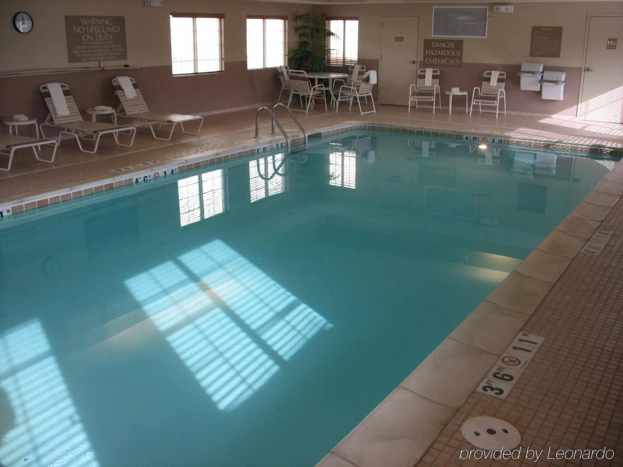 Candlewood Suites Fort Wayne - Nw By Ihg Екстериор снимка