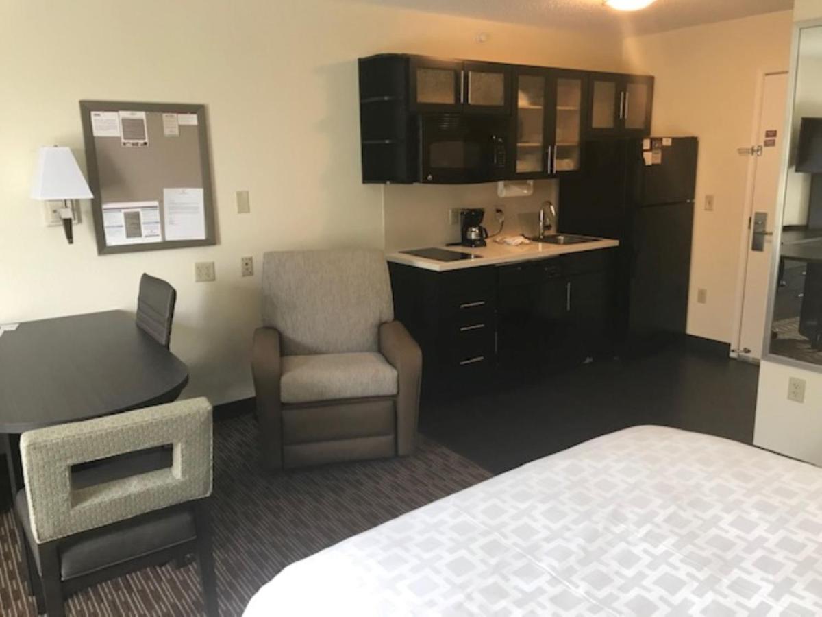 Candlewood Suites Fort Wayne - Nw By Ihg Екстериор снимка
